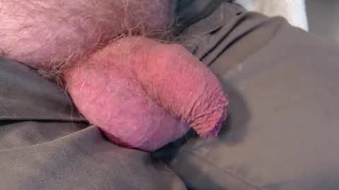 Snapshot of big_bums_4me chatting on 10-31-25, 05:14 Big Bums 4me online show from 10-31-25, 05:14