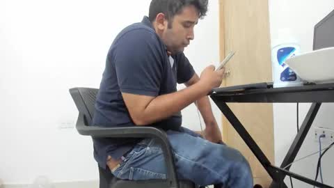 Tommy online show from 11-30-25, 07:23