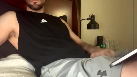 Snapshot of bigandhard6992 chatting on 03-07-25, 01:07 HARDNBIG online show from 03-07-25, 01:07