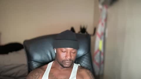 Snapshot of bigbackwoodcali chatting on 12-09-24, 09:48 bigbackwoodcali online show from 12-09-24, 09:48