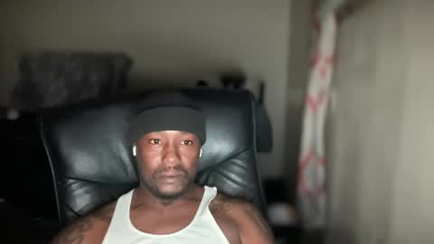 Snapshot of bigbackwoodcali chatting on 10-06-25, 06:55 bigbackwoodcali online show from 10-06-25, 06:55