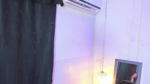 Snapshot of bigboobs_violeta chatting on 06-14-26, 02:24 VIOLETA online show from 06-14-26, 02:24