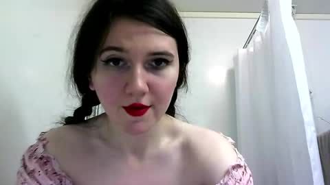 Isabella online show from 02-25-25, 12:36