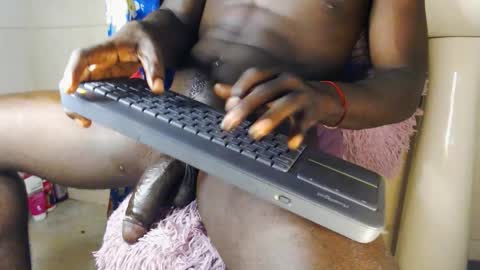 Snapshot of bigbryson1 chatting on 10-11-25, 01:53 Bryson online show from 10-11-25, 01:53