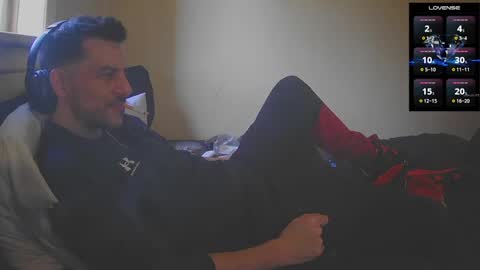 Jon - Im Straight online show from 10-19-25, 02:18