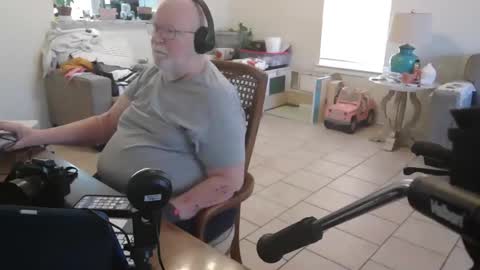 Craig online show from 02-22-26, 06:39