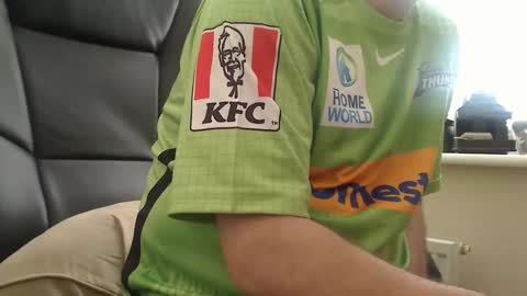 Snapshot of bigcurve chatting on 03-12-25, 02:45 bigcurve online show from 03-12-25, 02:45