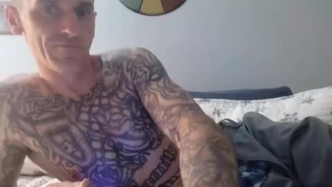 Snapshot of bigdickcumslikeariver chatting on 02-08-26, 02:48 Can you make me cum online show from 02-08-26, 02:48