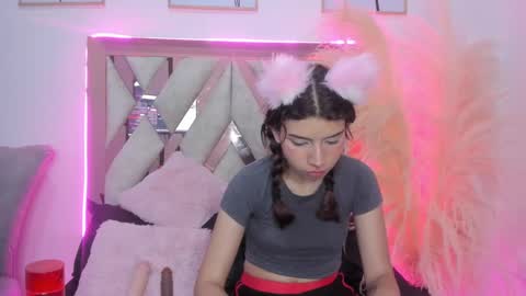 Lucy and Fred online show from 03-06-25, 01:27