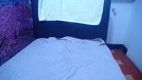  Sunny   online show from 09-29-25, 07:02