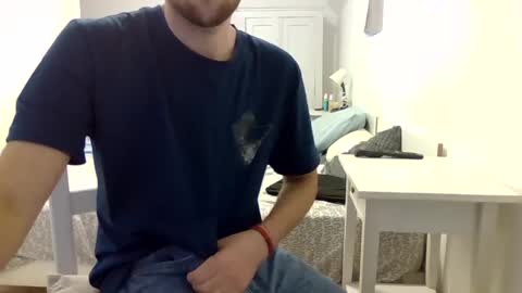 Snapshot of biggbaguette1 chatting on 09-25-25, 01:26 biggbaguette1 online show from 09-25-25, 01:26