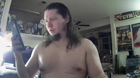 biggerisbetter21 online show from 01-05-25, 08:43