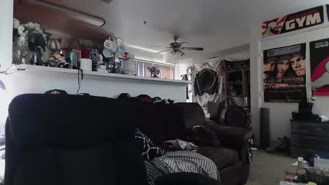 Snapshot of biggerisbetter21 chatting on 12-19-25, 09:11 biggerisbetter21 online show from 12-19-25, 09:11