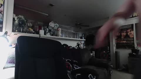 Snapshot of biggerisbetter21 chatting on 01-12-26, 11:43 biggerisbetter21 online show from 01-12-26, 11:43