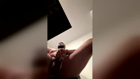 biggerthanasnicker online show from 12-20-25, 07:32