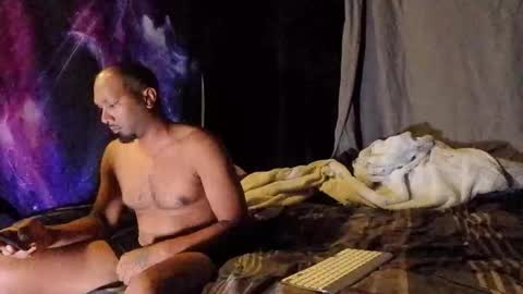 Snapshot of bighardcock989 chatting on 11-18-25, 11:03 bighardcock989 online show from 11-18-25, 11:03