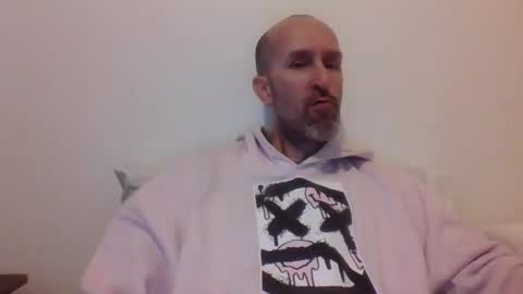 Snapshot of bighugemouthful chatting on 12-26-24, 03:38 Chaz online show from 12-26-24, 03:38