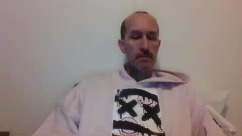 Snapshot of bighugemouthful chatting on 01-10-25, 04:33 Chaz online show from 01-10-25, 04:33