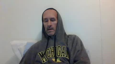 Snapshot of bighugemouthful chatting on 02-16-25, 04:09 Chaz online show from 02-16-25, 04:09