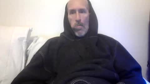 Snapshot of bighugemouthful chatting on 10-30-25, 02:35 Chaz online show from 10-30-25, 02:35