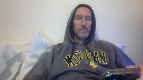 Snapshot of bighugemouthful chatting on 11-06-25, 05:03 Chaz online show from 11-06-25, 05:03