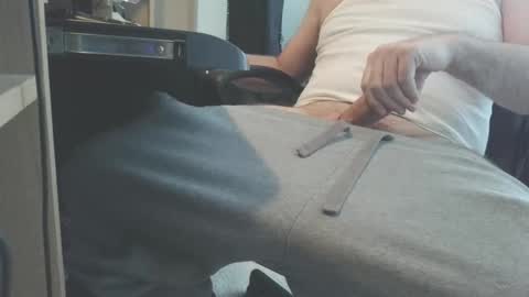 Snapshot of bigj0606 chatting on 11-08-25, 08:40 Big John online show from 11-08-25, 08:40