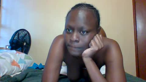 Snapshot of bigjuicyass_30 chatting on 08-07-26, 03:47 pretty online show from 08-07-26, 03:47