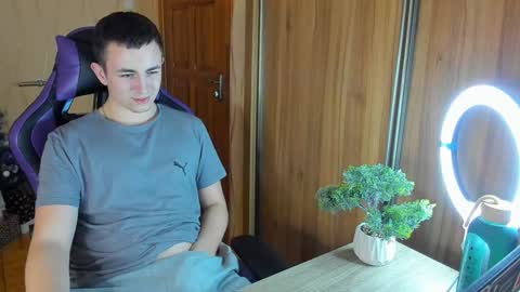 Snapshot of bigmark03 chatting on 01-23-25, 03:32 BigMark03 online show from 01-23-25, 03:32