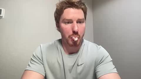 Snapshot of bigmcr1 chatting on 02-10-25, 02:41 Nick Barker online show from 02-10-25, 02:41