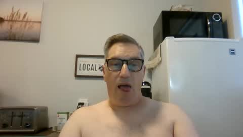 Snapshot of bignhard69_ chatting on 12-17-24, 09:16 Bignhard696 online show from 12-17-24, 09:16