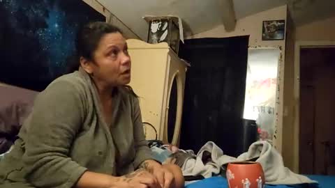 the Mini mami online show from 03-04-25, 08:46