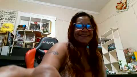 the Mini mami online show from 10-28-25, 11:25