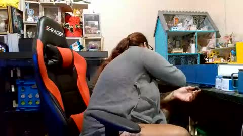 the Mini mami online show from 11-05-25, 10:59