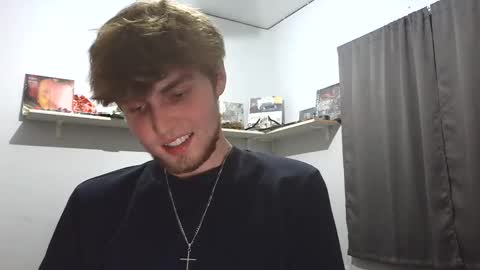 Snapshot of bigskinnyboyshh chatting on 11-18-25, 12:49 bigskinnyboyshh online show from 11-18-25, 12:49