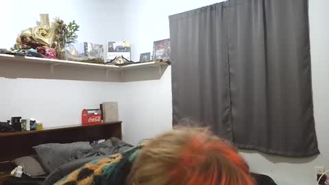 Snapshot of bigskinnyboyshh chatting on 11-26-25, 11:39 bigskinnyboyshh online show from 11-26-25, 11:39