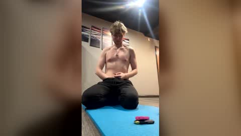 Snapshot of bigskinnyboyshh chatting on 02-04-26, 12:05 bigskinnyboyshh online show from 02-04-26, 12:05