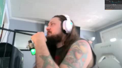 Snapshot of bigskittles4you chatting on 02-23-26, 06:27 Skittles online show from 02-23-26, 06:27