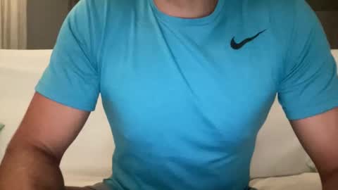 Snapshot of bigsong78 chatting on 10-16-25, 05:58 BigHardCock horny Balearic Islands online show from 10-16-25, 05:58