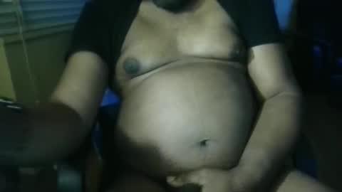 Snapshot of bigtee3000 chatting on 02-10-25, 10:51 bigtee3000 online show from 02-10-25, 10:51