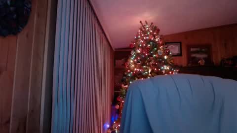 bigthicksatisfying2 online show from 12-20-24, 08:28