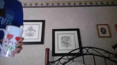 Snapshot of bigtime139461 chatting on 11-09-25, 04:27 bigtime139461 online show from 11-09-25, 04:27