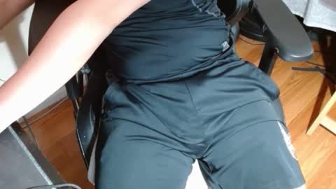 Snapshot of bigtittylover333 chatting on 02-24-26, 10:19 bigtittylover333 online show from 02-24-26, 10:19