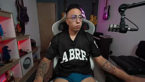 bigxboy96 online show from 09-22-25, 03:19