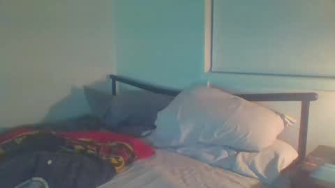 Snapshot of billscock chatting on 02-08-25, 07:05 billscock online show from 02-08-25, 07:05