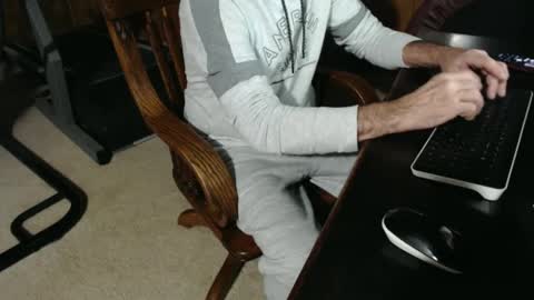 Snapshot of billy471 chatting on 01-17-25, 11:51 billy471 online show from 01-17-25, 11:51