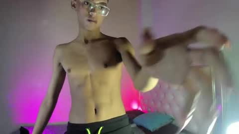 Snapshot of billy_jamees chatting on 11-14-25, 04:49 Sam online show from 11-14-25, 04:49