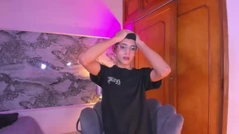 Snapshot of billy_jamees chatting on 02-05-26, 11:48 Sam online show from 02-05-26, 11:48