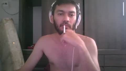 binhodm1 online show from 01-05-25, 04:27