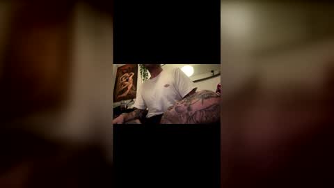 Snapshot of bird_0f_hermes chatting on 01-14-26, 11:31 bird_0f_hermes online show from 01-14-26, 11:31