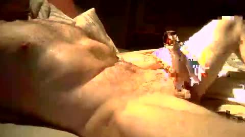 Snapshot of birdyboy795 chatting on 10-14-25, 12:33 birdyboy795 online show from 10-14-25, 12:33